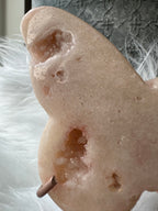 Roze amethist vlinder op standaard - Gemstone Dreams