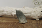 Regenboog amethist stalactiet groen - Gemstone Dreams