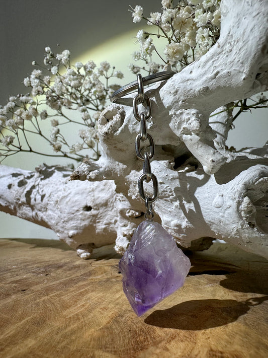 Amethist ruw sleutelhanger - Gemstone Dreams