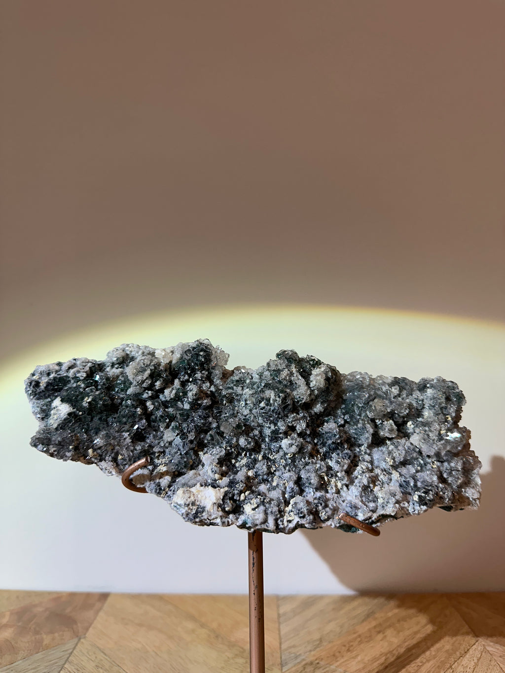 Flower amethyst op standaard - Gemstone Dreams