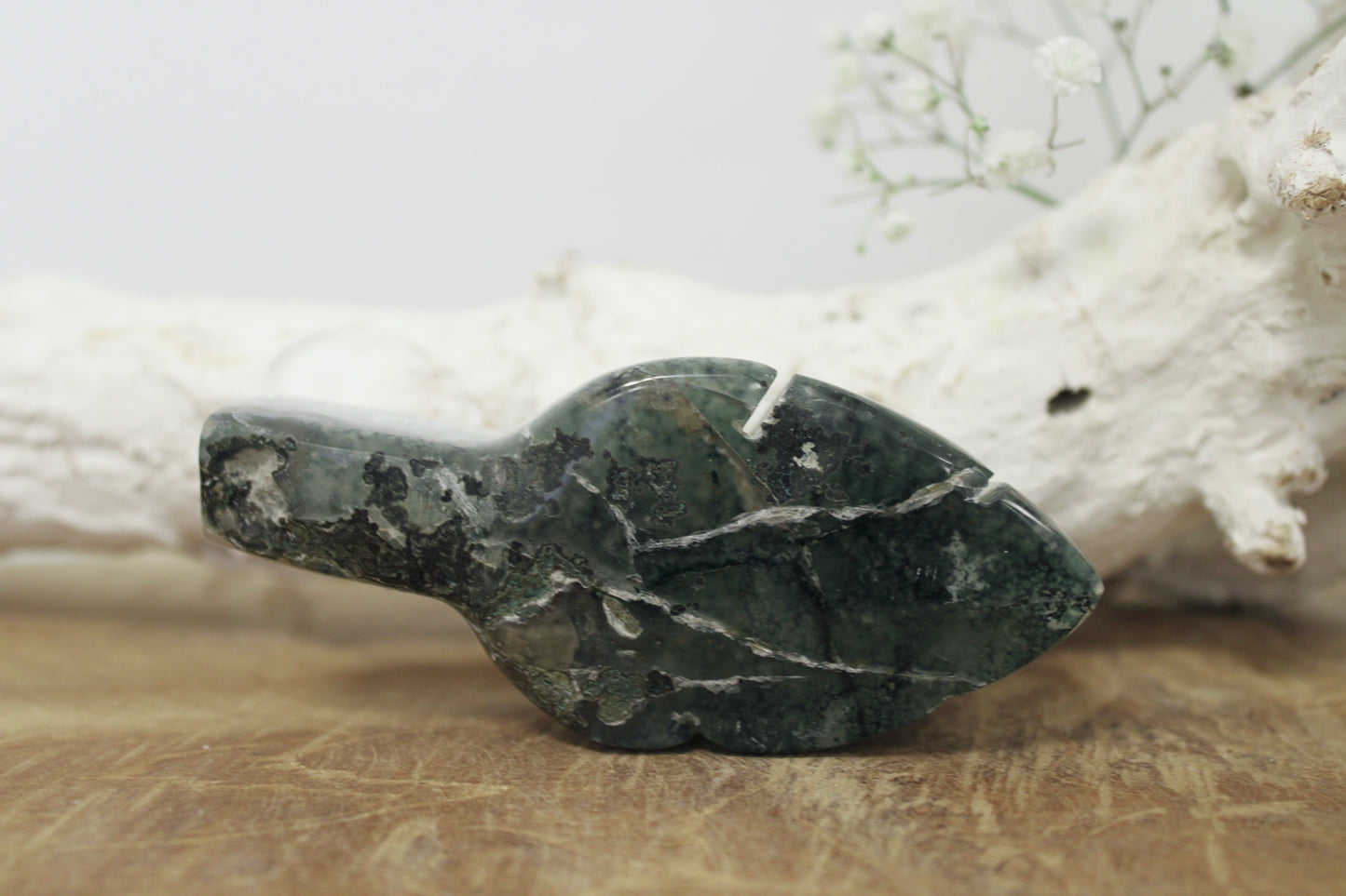 Regenboog amethist felgroen blaadje - Gemstone Dreams
