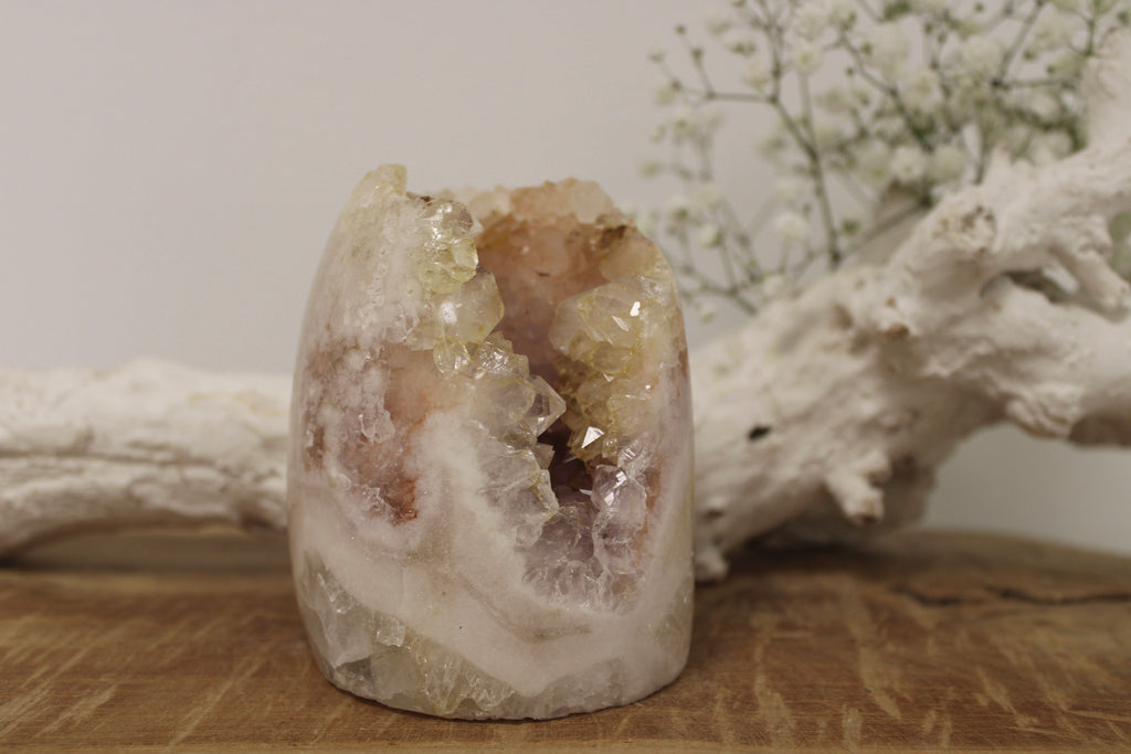 Roze amethist freeform - Gemstone Dreams