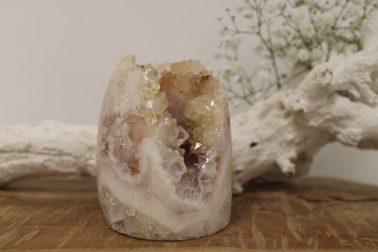 Roze amethist freeform - Gemstone Dreams