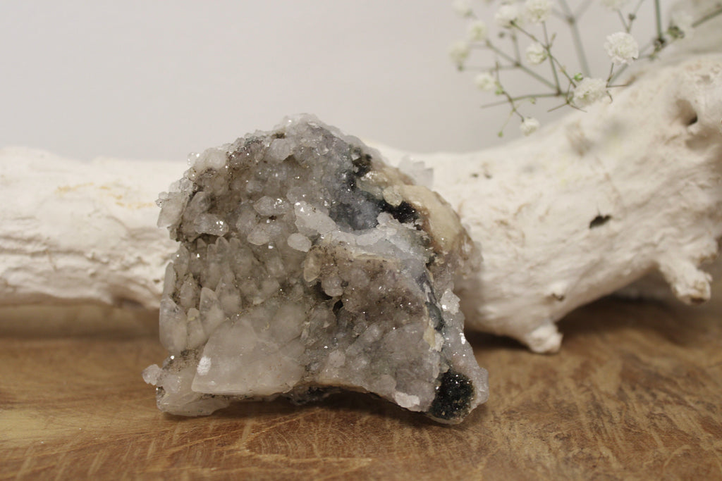 Flower amethyst cluster - Gemstone Dreams