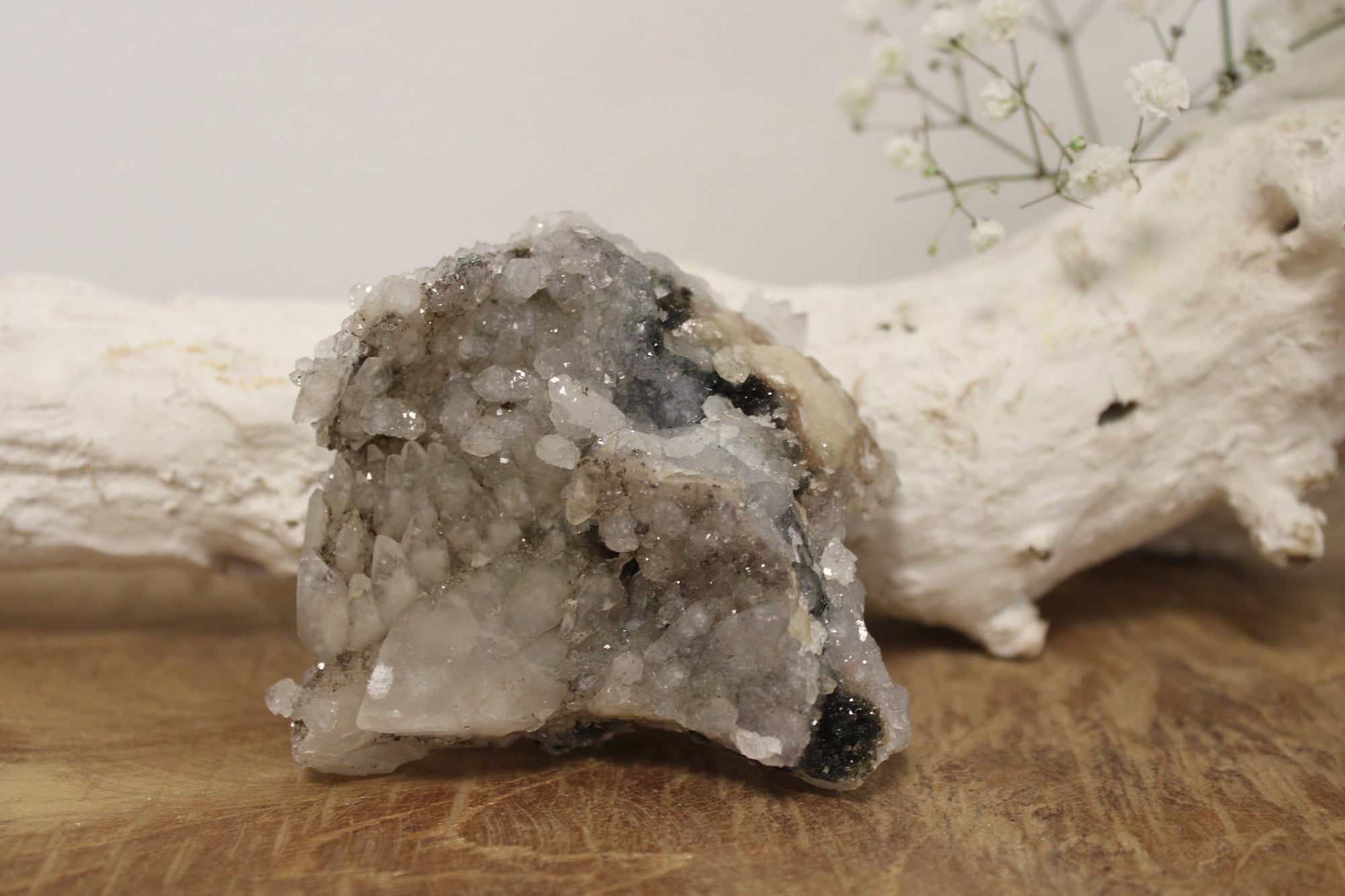 Flower amethyst cluster - Gemstone Dreams