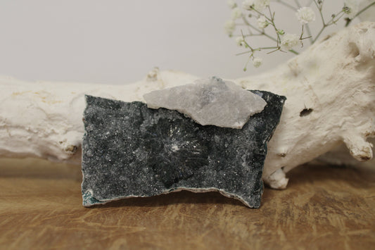 Flower amethyst cluster groen - Gemstone Dreams