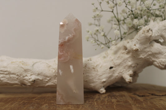 Flower agate tower