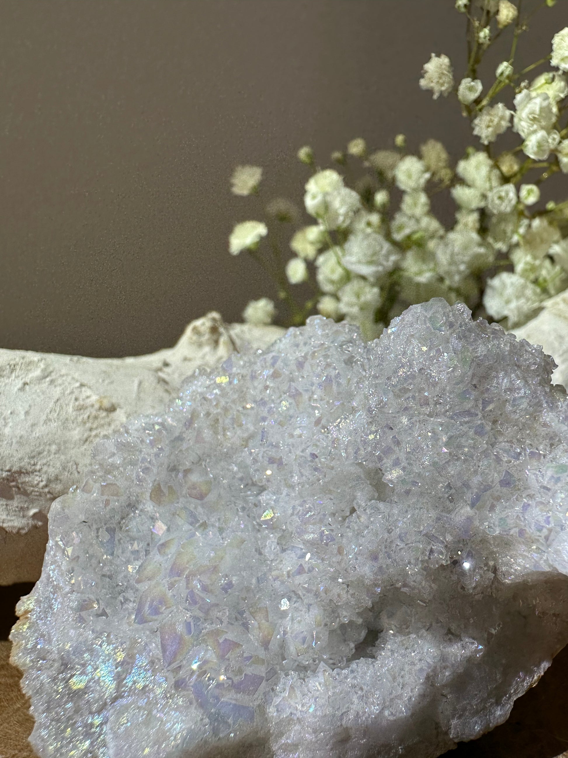 Angel aura cluster - Gemstone Dreams