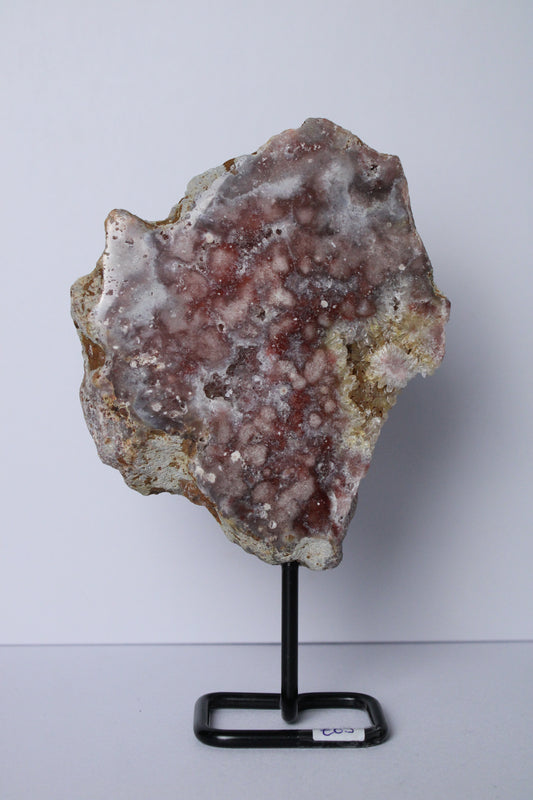Roze amethist op standaard - Gemstone Dreams