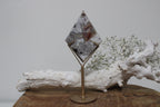 Mexican agate diamant op standaard - Gemstone Dreams