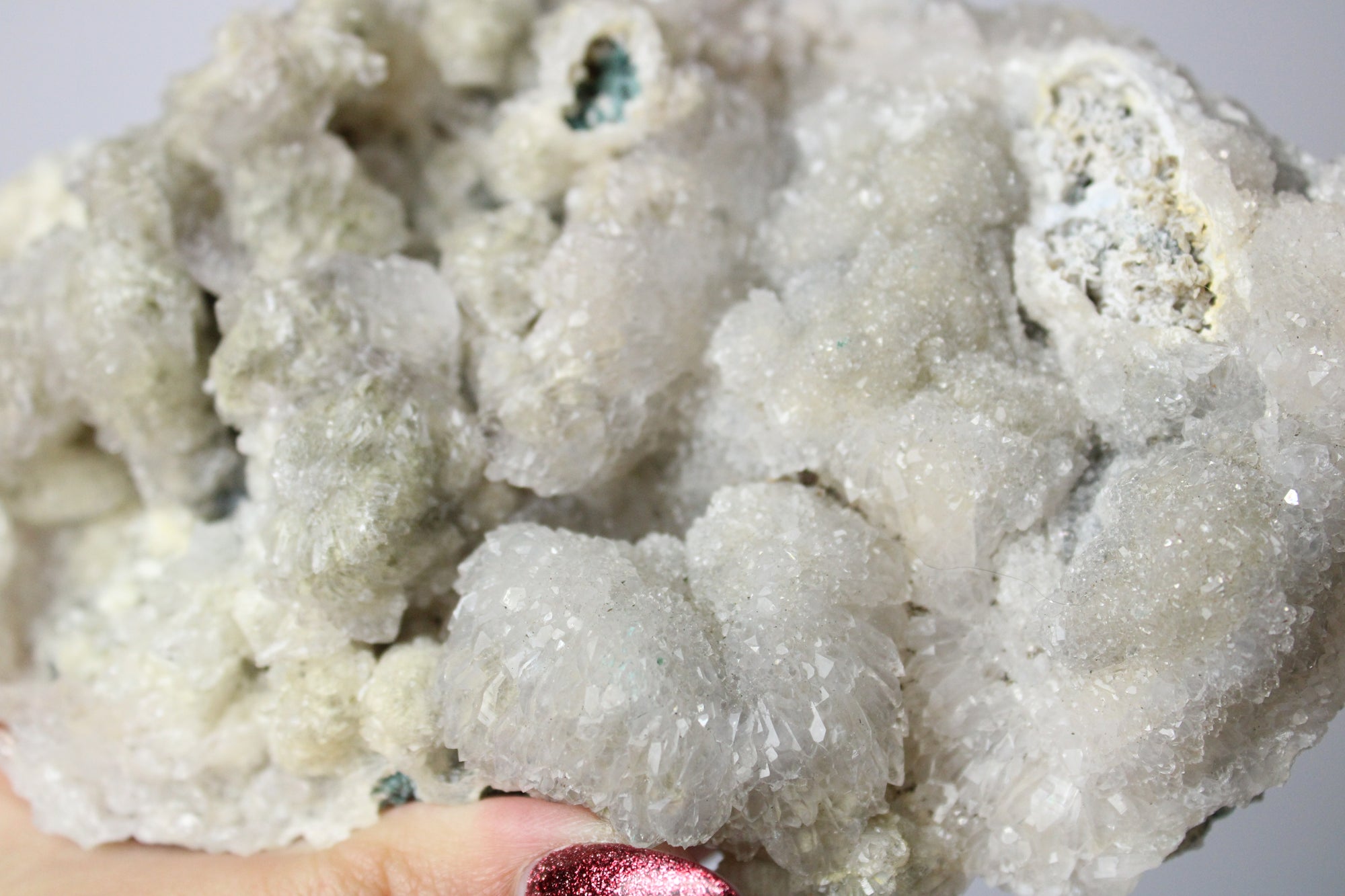 Flower amethyst cluster - Gemstone Dreams