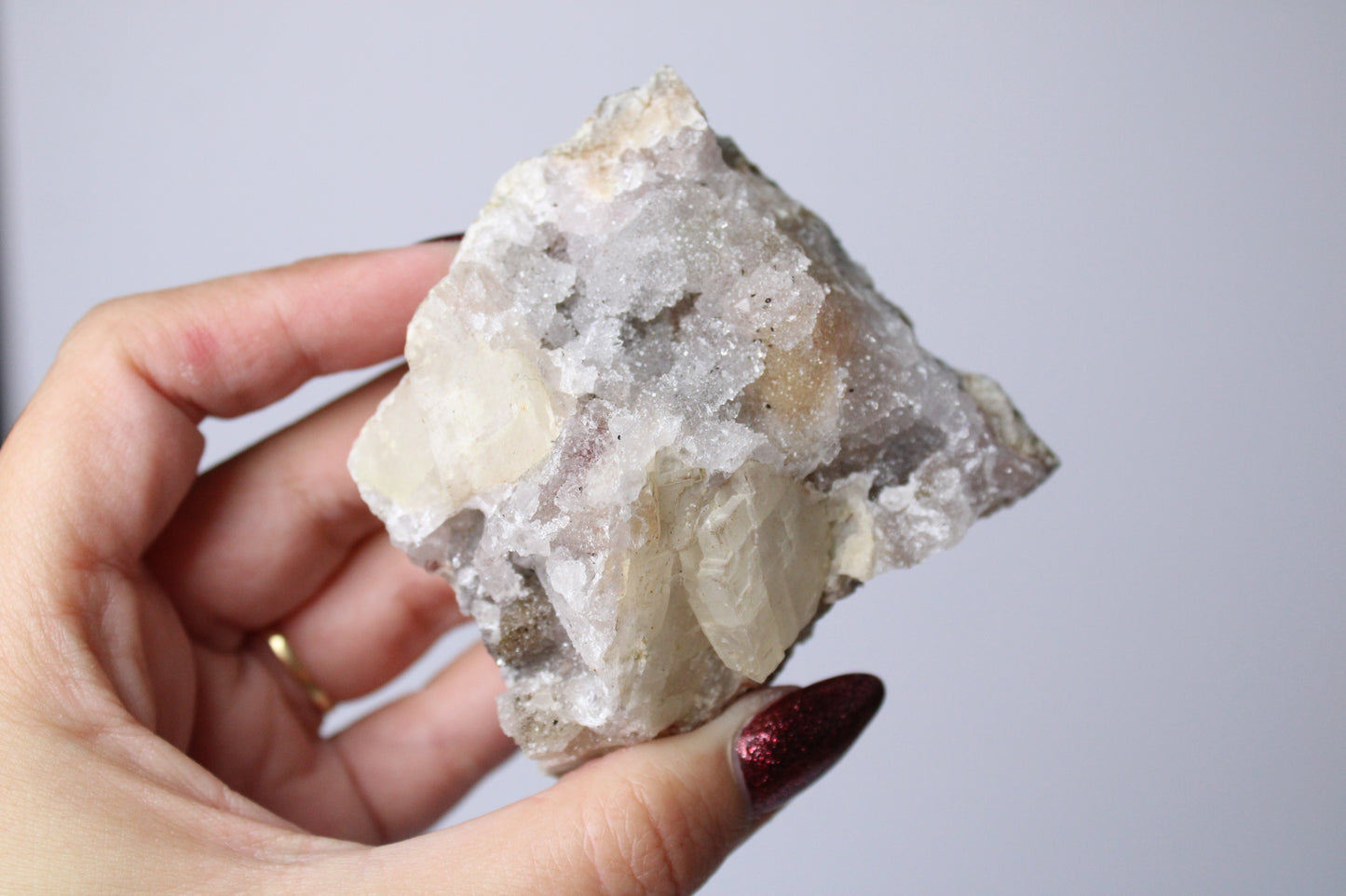 Regenboog amethist cluster (sugar) - Gemstone Dreams