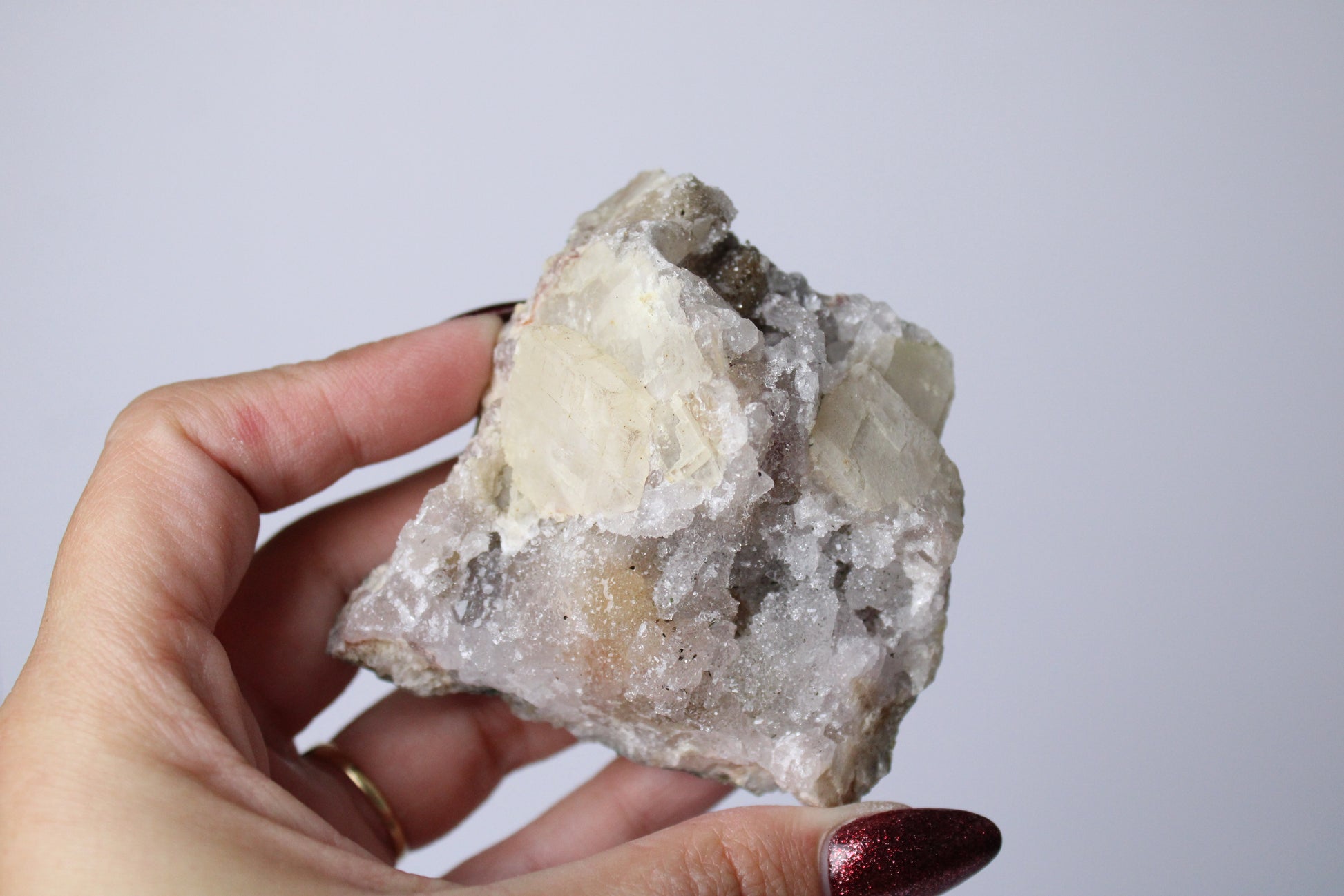 Regenboog amethist cluster (sugar) - Gemstone Dreams
