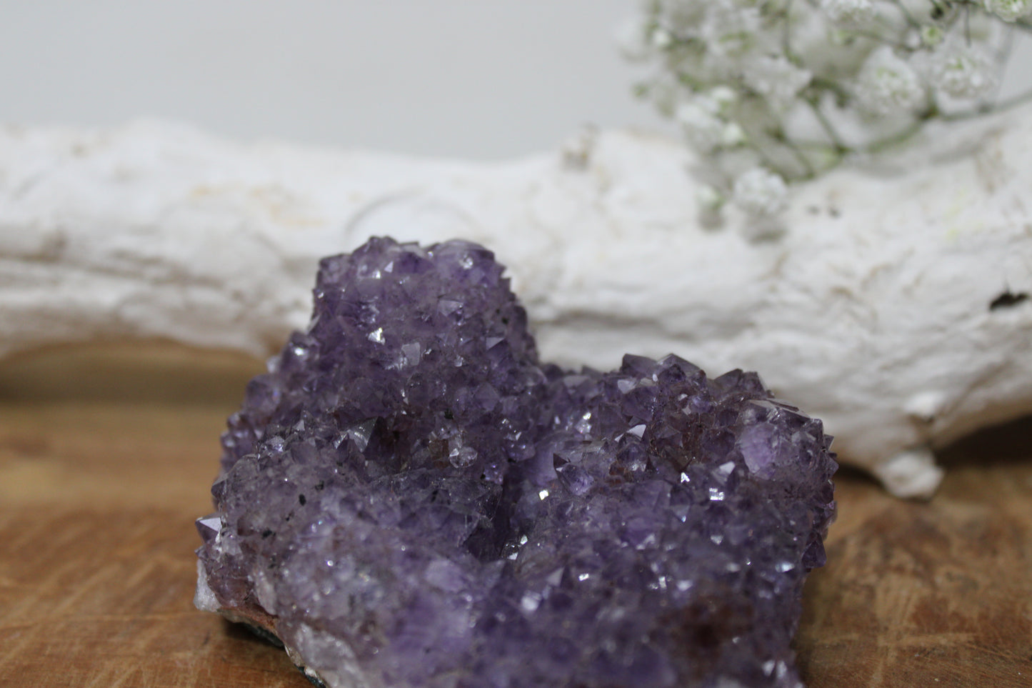 Amethist cluster met stalactiet - Gemstone Dreams