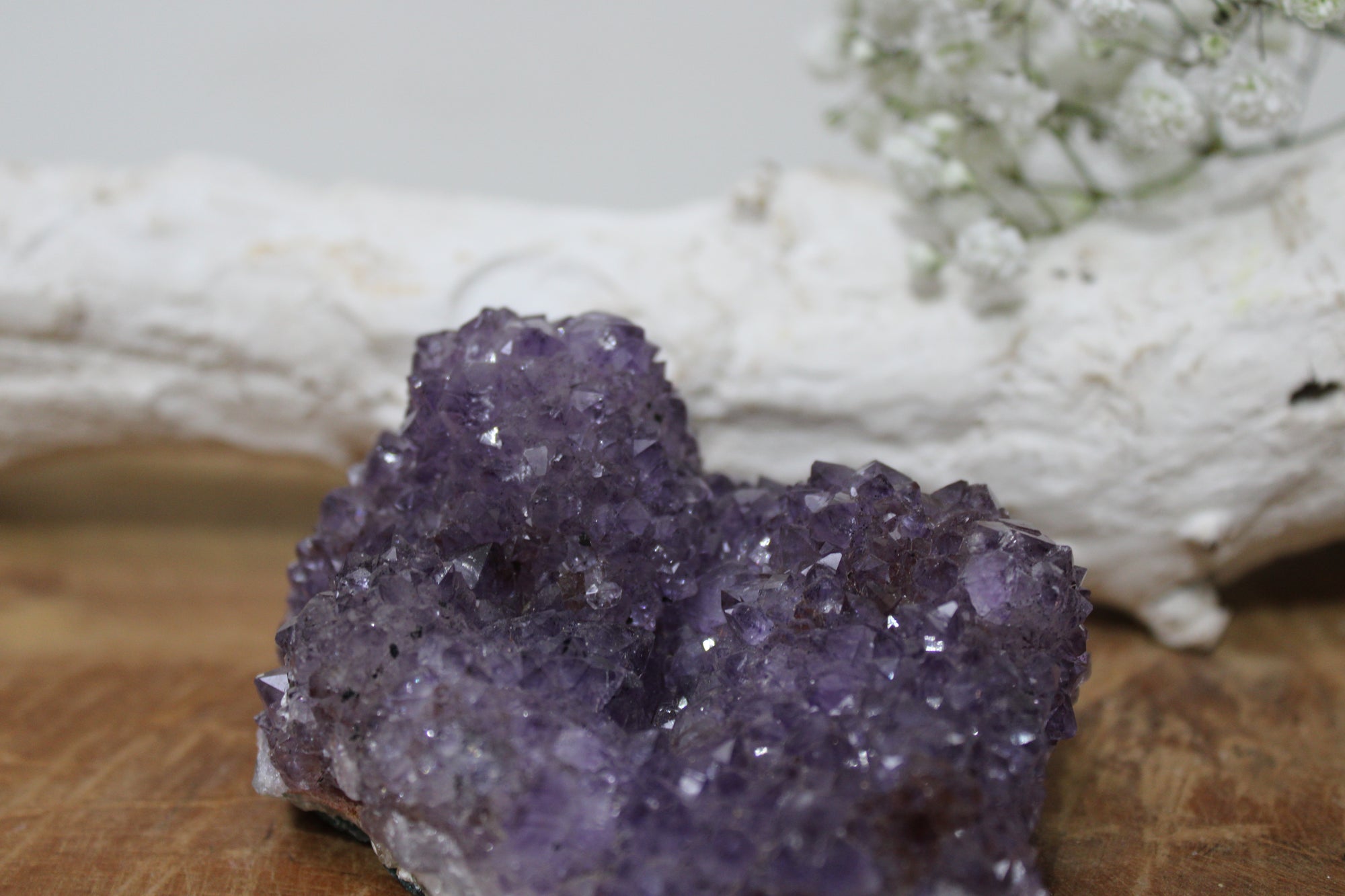 Amethist cluster met stalactiet - Gemstone Dreams