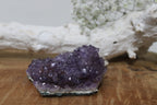 Amethist cluster met stalactiet - Gemstone Dreams