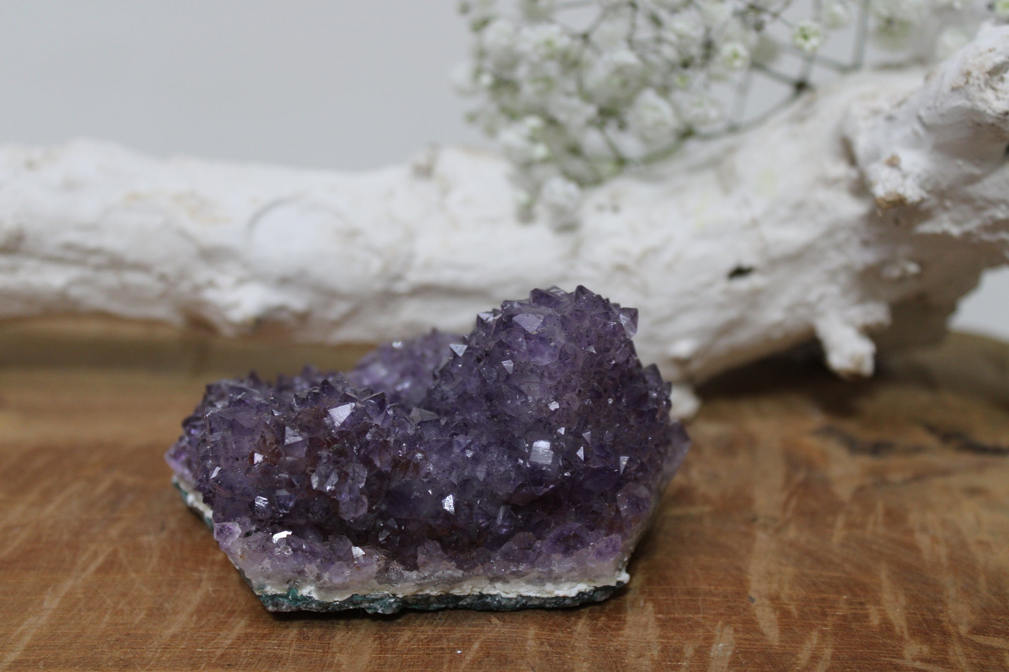 Amethist cluster met stalactiet - Gemstone Dreams