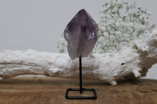 Amethist op standaard - Gemstone Dreams