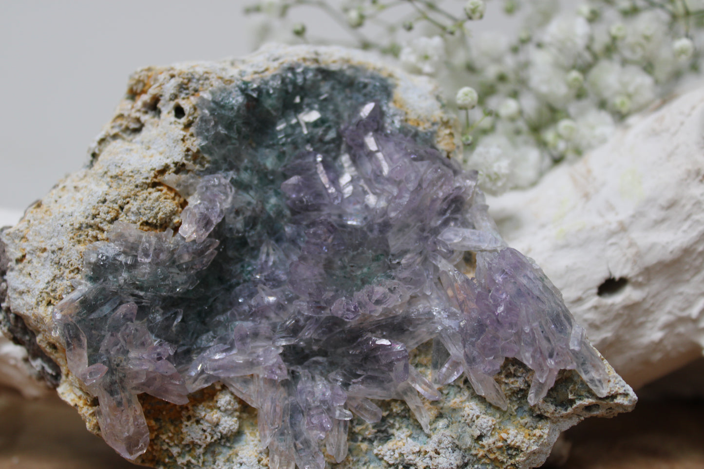 Flower amethyst cluster - Gemstone Dreams
