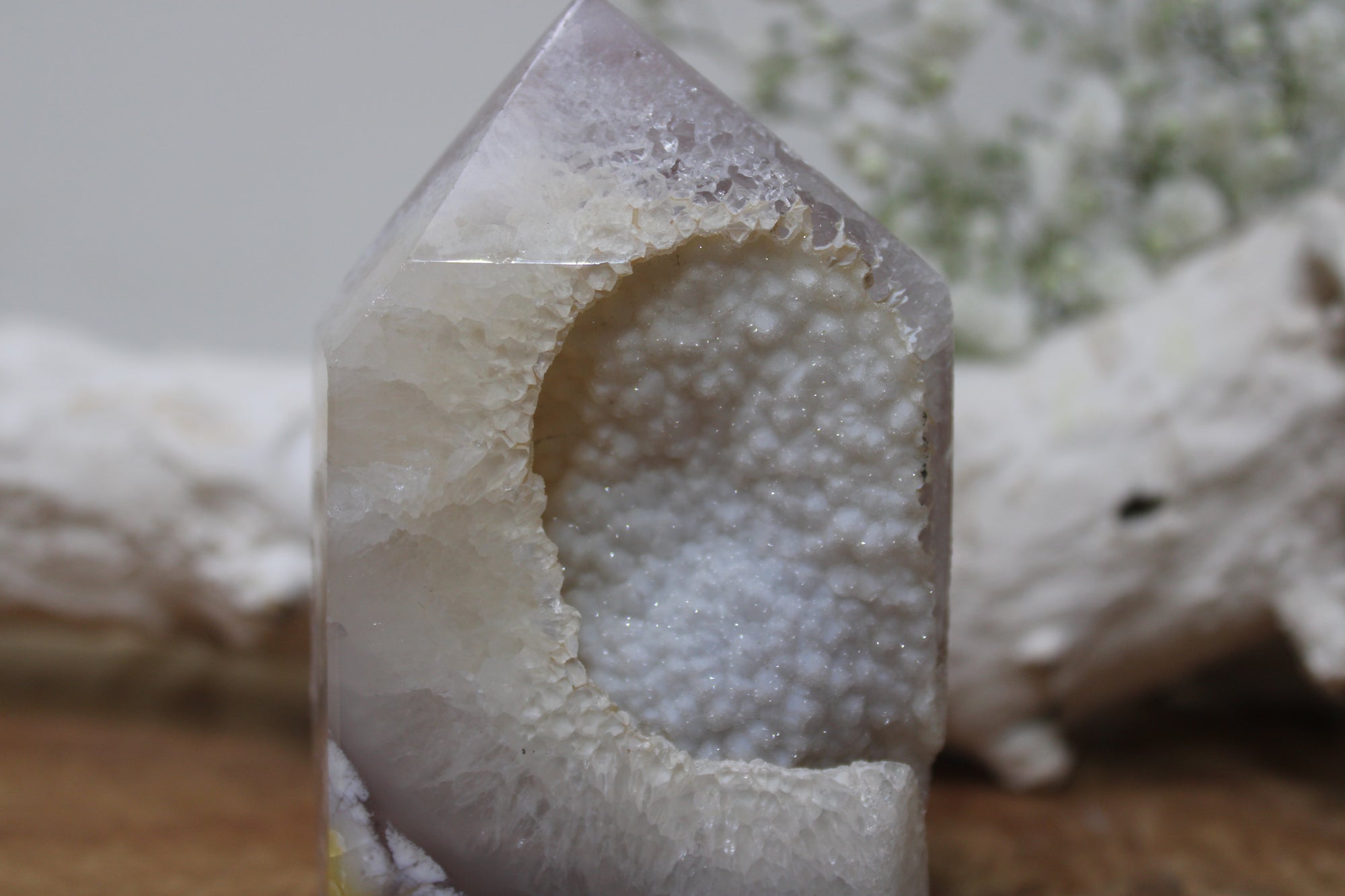 Agaat toren druzy - Gemstone Dreams