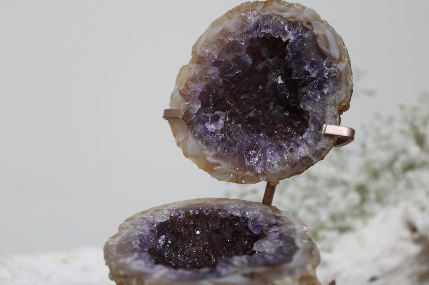 Achat-Geode mit Amethyst-Schmuckkästchen