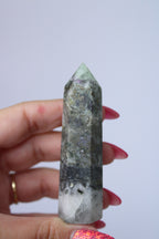 Pyriet met fluoriet toren - Gemstone Dreams