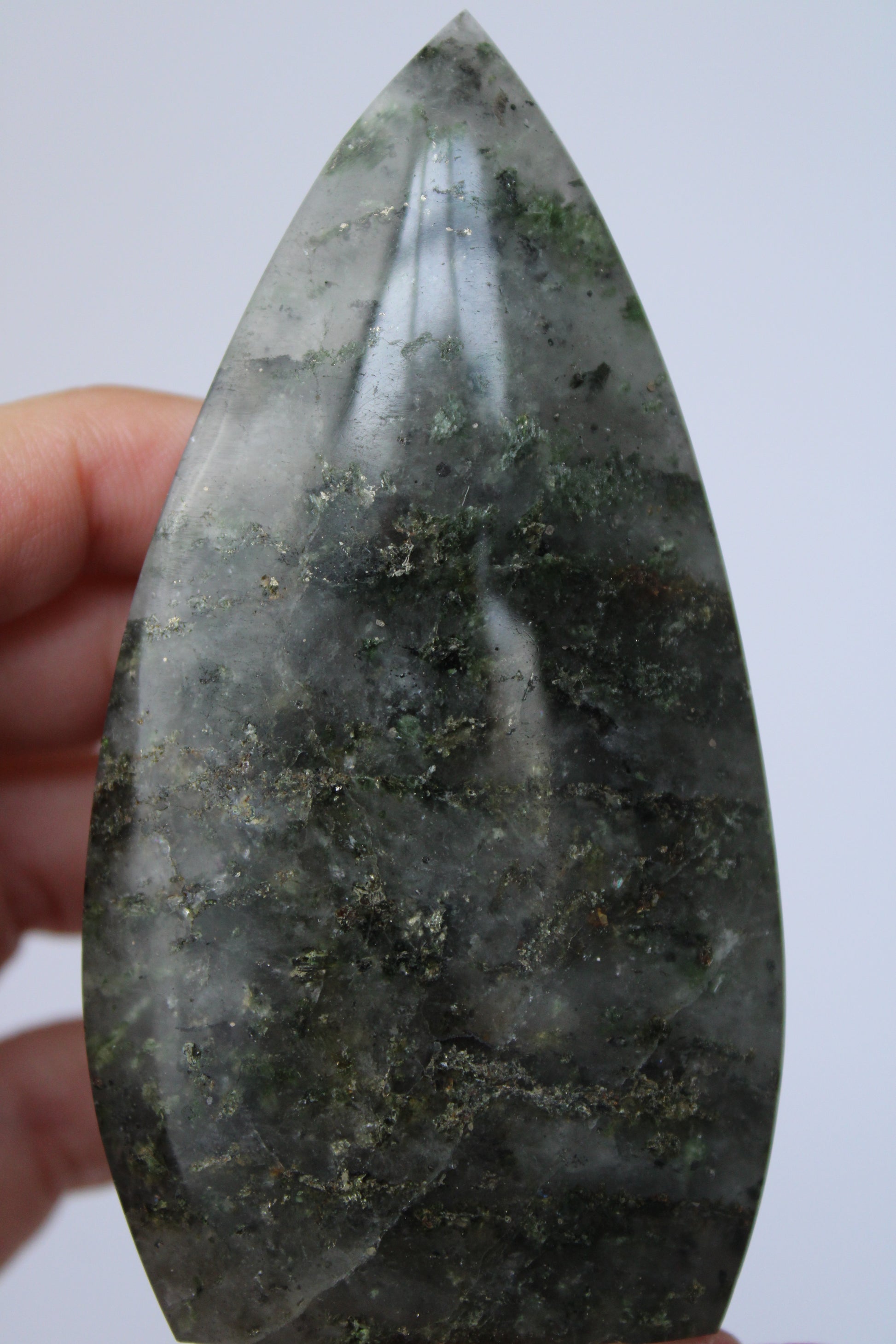 Groene epidoot in kwarts vlam - Gemstone Dreams