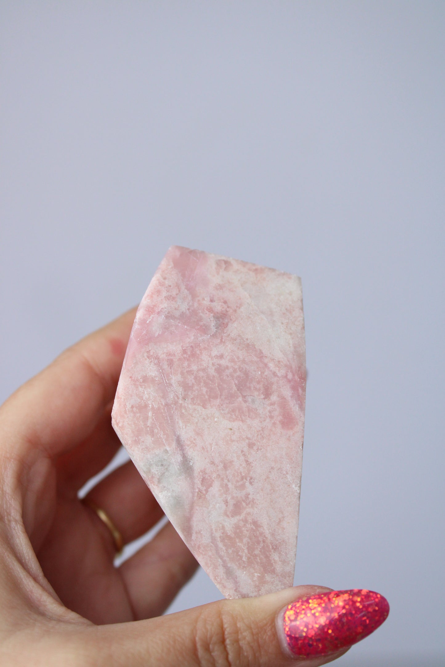 Roze opaal freeform - Gemstone Dreams