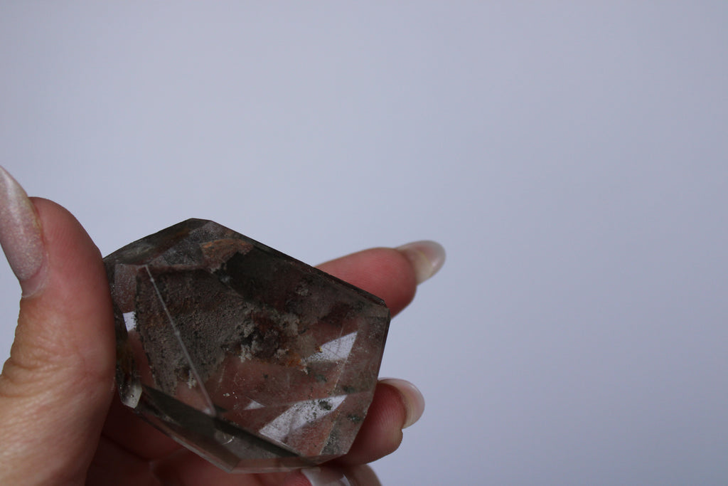 Garden quartz/lodoliet freeform - Gemstone Dreams