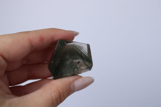 Garden quartz/lodoliet freeform 4 - Gemstone Dreams
