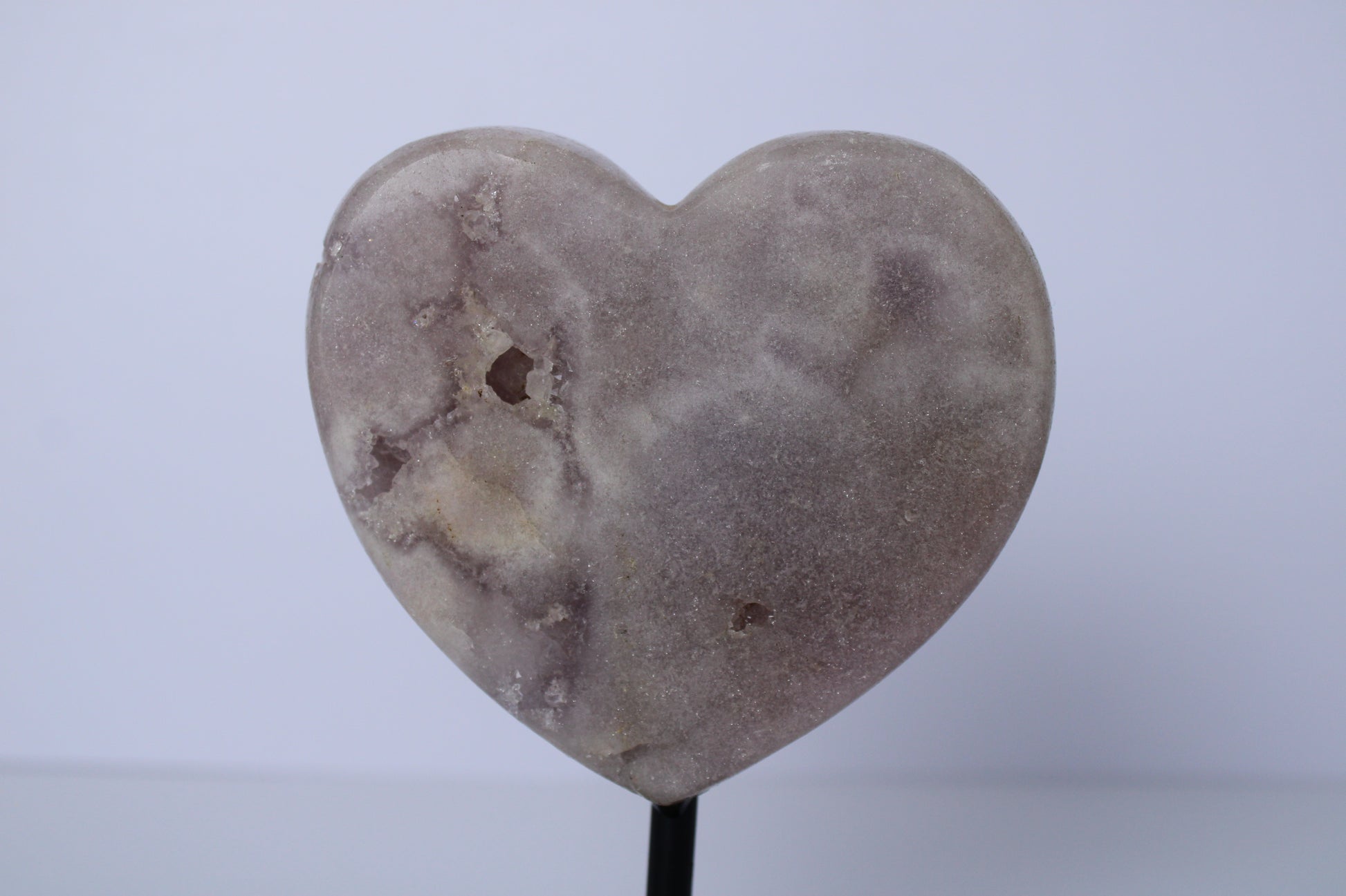 Roze amethist hart op standaard - Gemstone Dreams