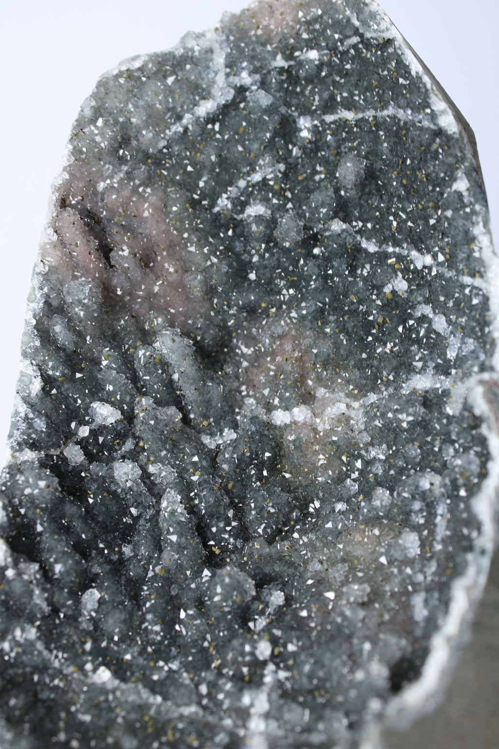 Groene/roze regenboog amethist standvlak XL - Gemstone Dreams