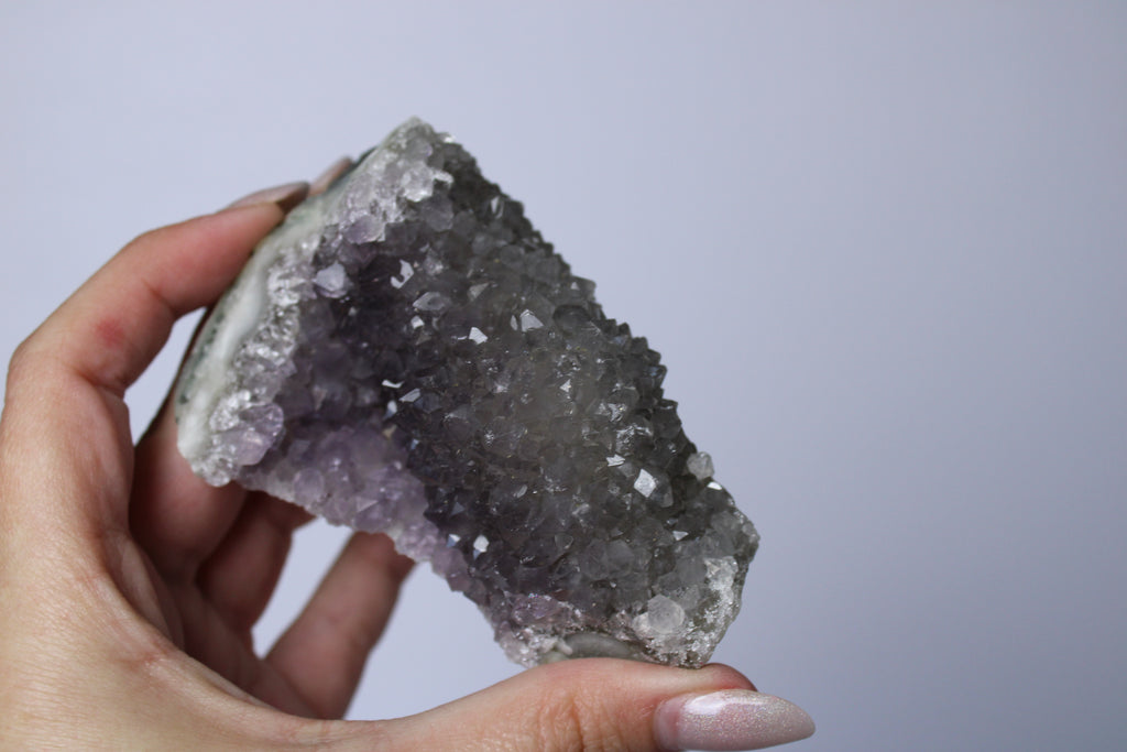 Amethist stalactiet cluster - Gemstone Dreams