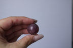 Paarse rozenkwarts bolletje - Gemstone Dreams