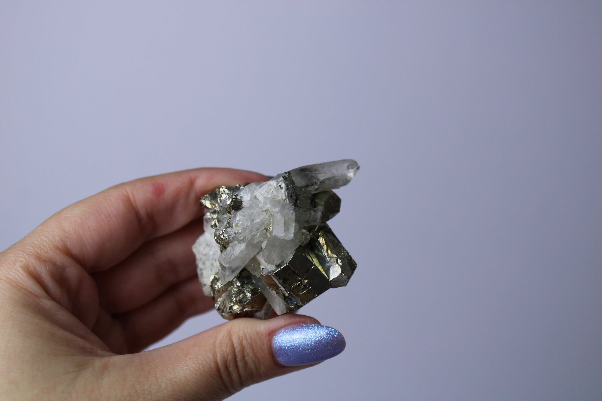 Pyriet met kwarts cluster 2 - Gemstone Dreams