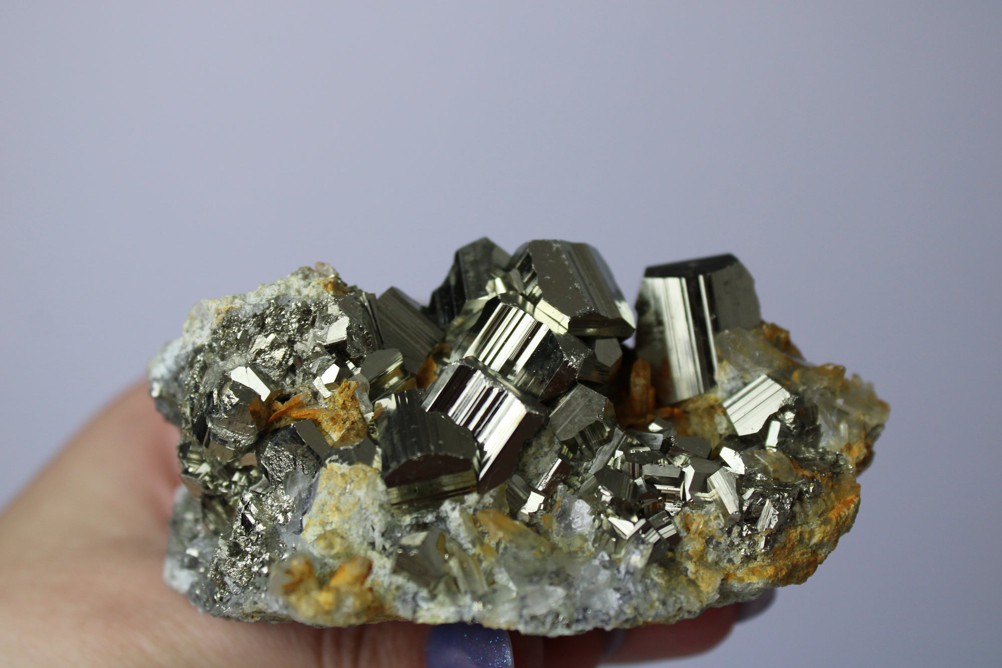 Pyriet met kwarts cluster 10 - Gemstone Dreams