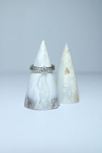 Ring holder snow agate