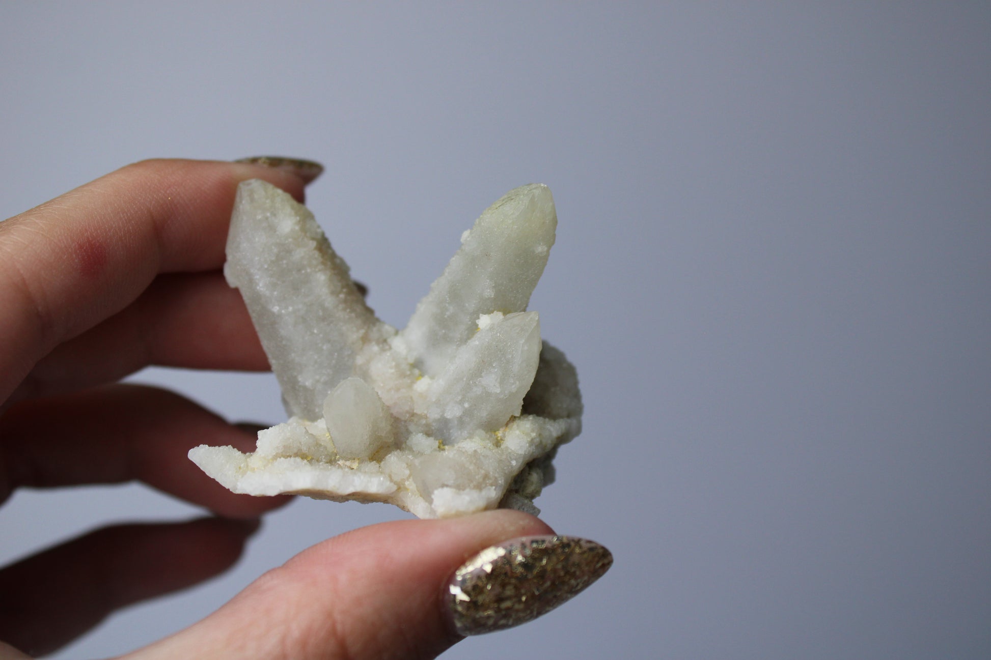 Spirit quartz cluster wit - Gemstone Dreams