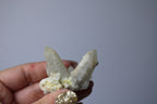 Spirit quartz cluster wit - Gemstone Dreams