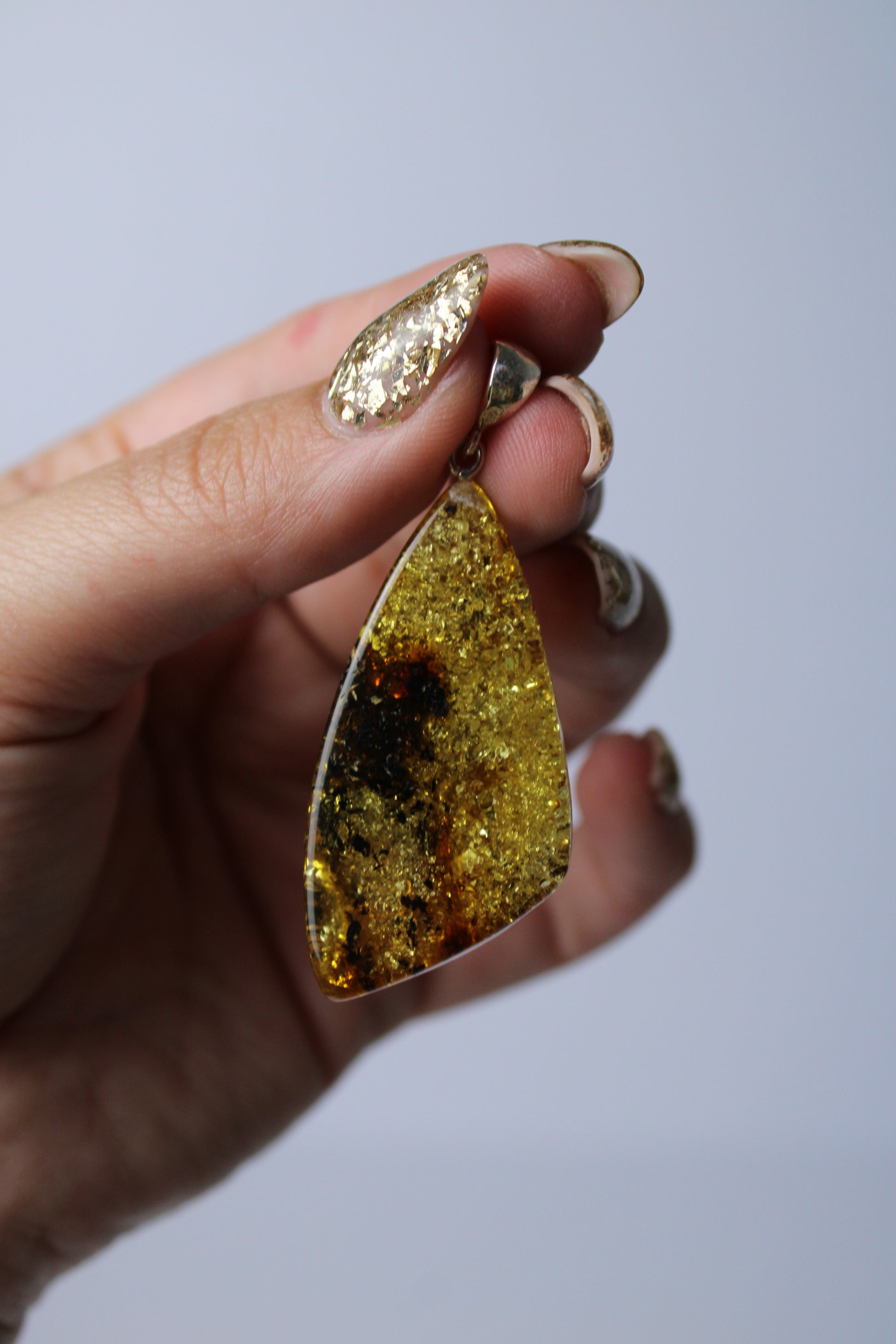 Barnsteen hanger 1 - Gemstone Dreams