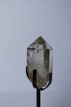 Rookkwarts punt op standaard - Gemstone Dreams