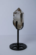 Rookkwarts punt op standaard - Gemstone Dreams