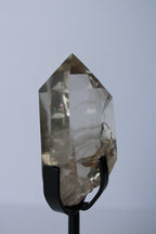 Rookkwarts punt op standaard - Gemstone Dreams