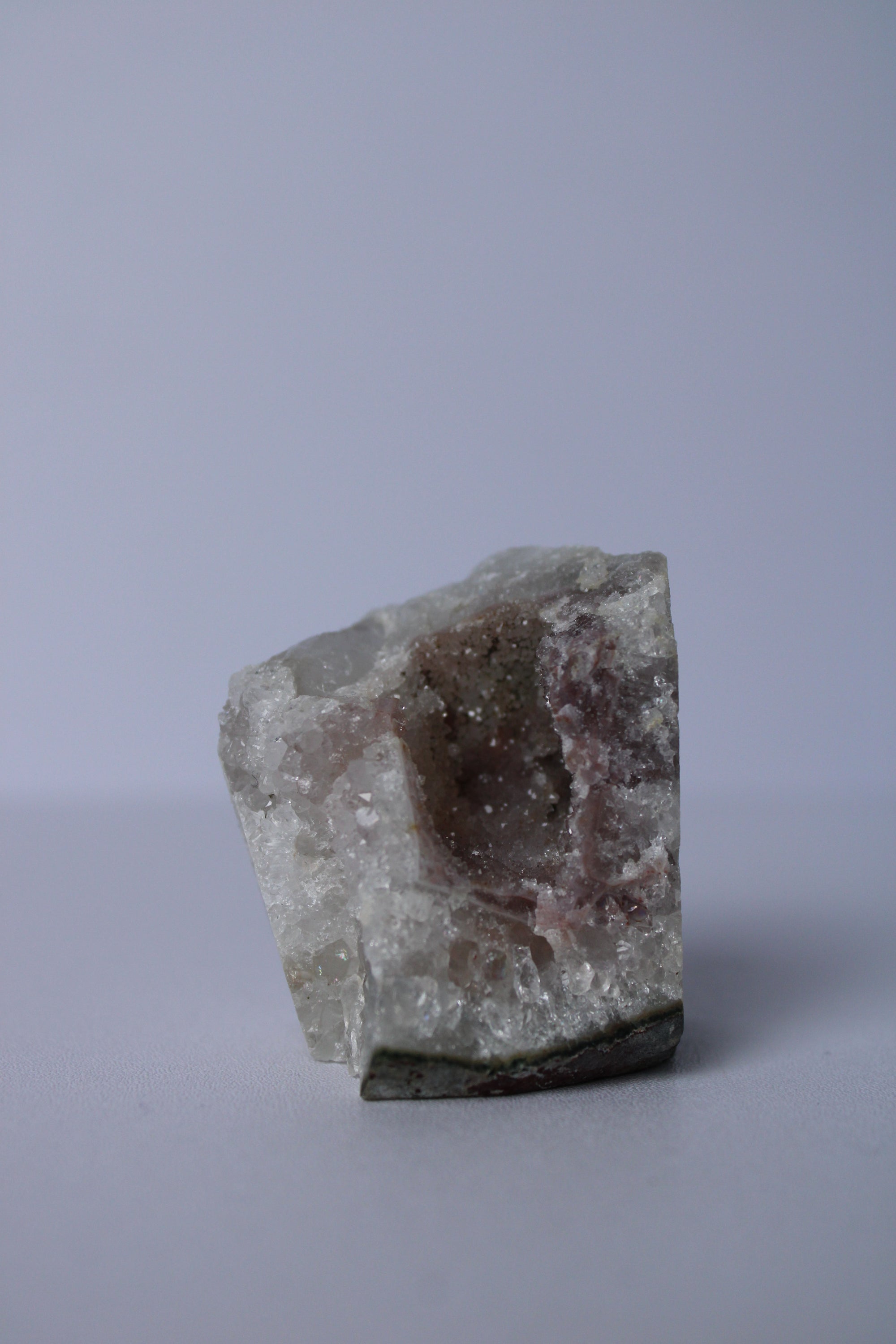 Roze regenboog amethist freeform - Gemstone Dreams