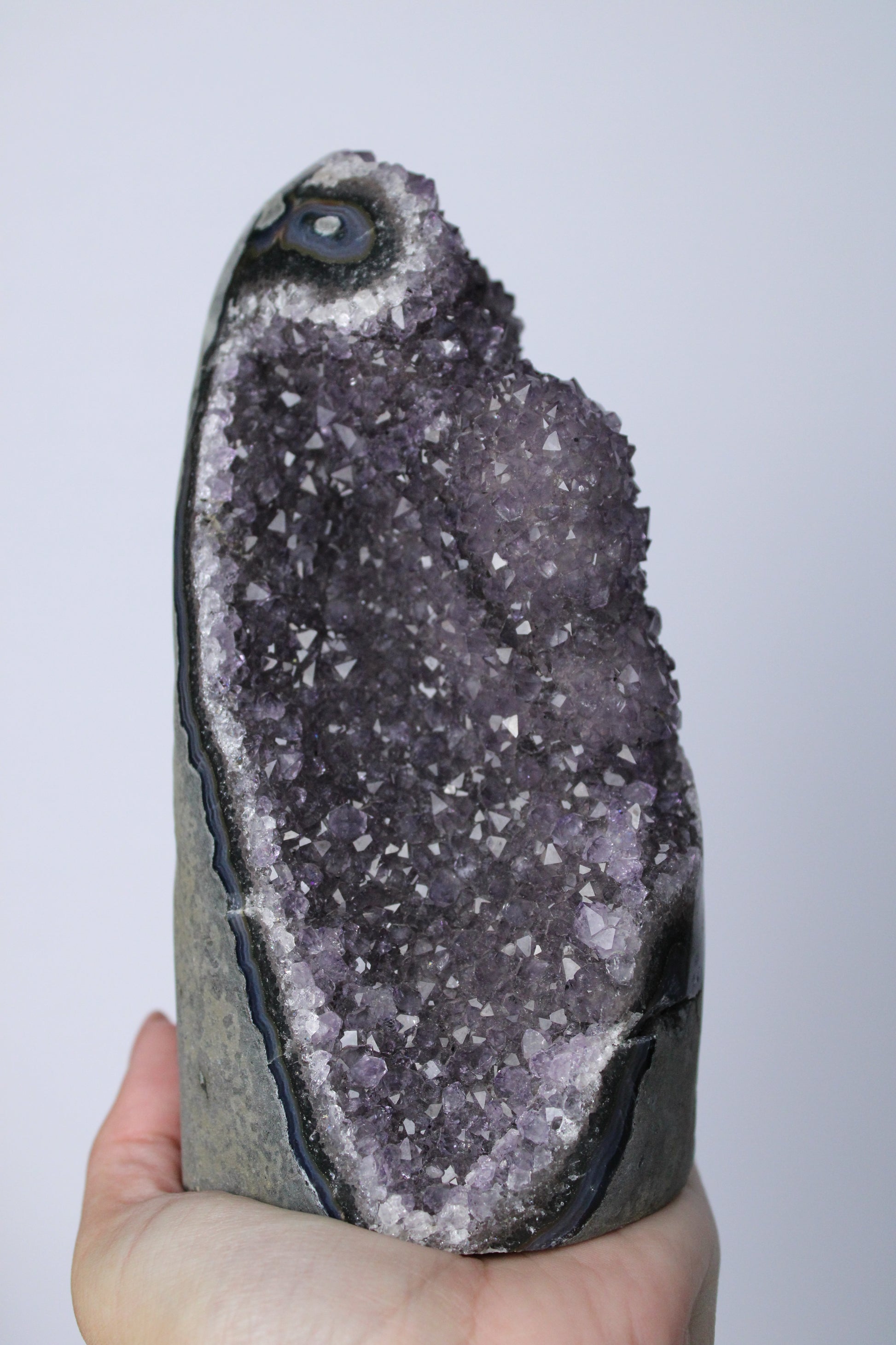 XL amethist stalactiet standvlak - Gemstone Dreams