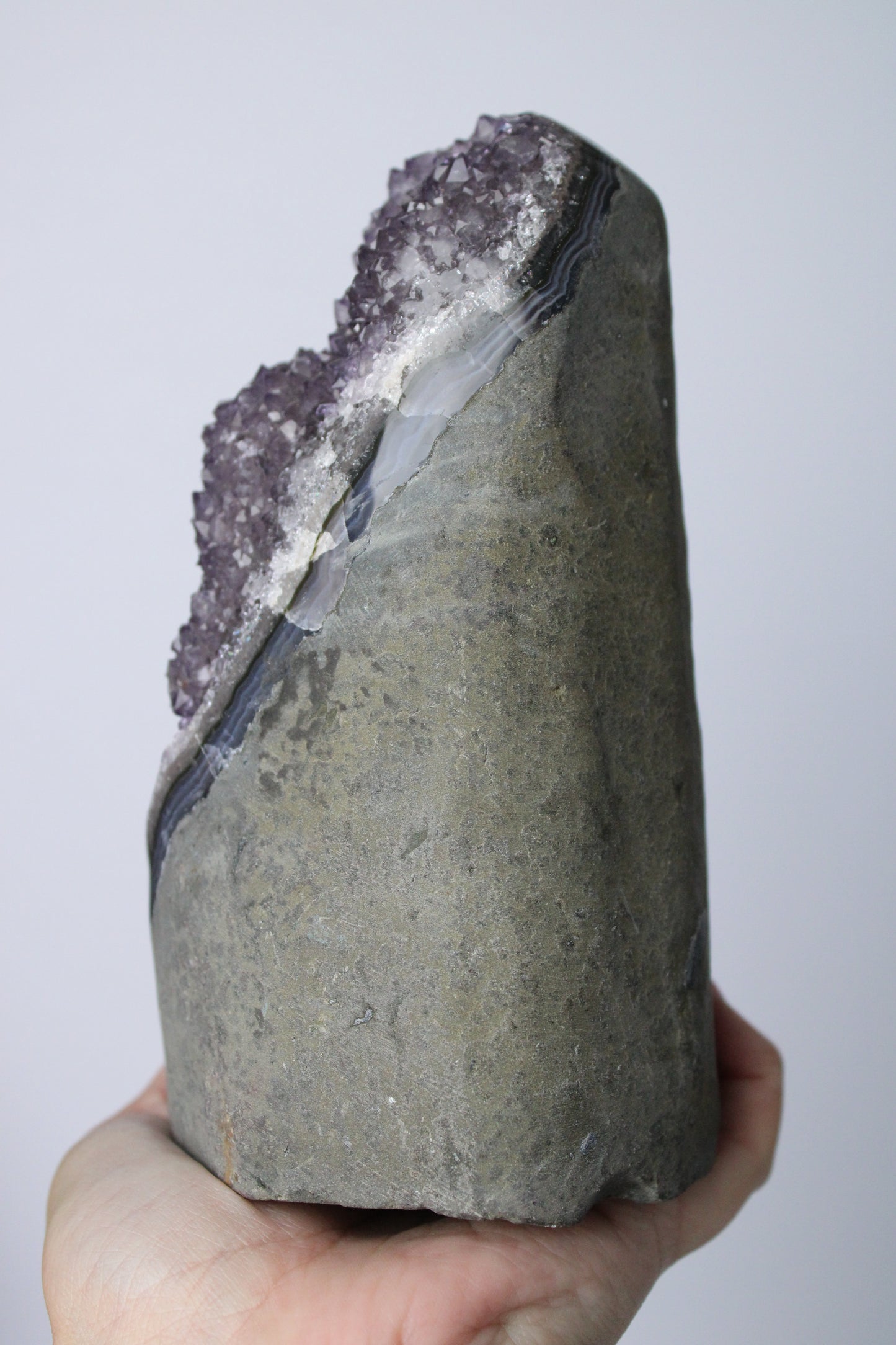 XL amethist stalactiet standvlak - Gemstone Dreams