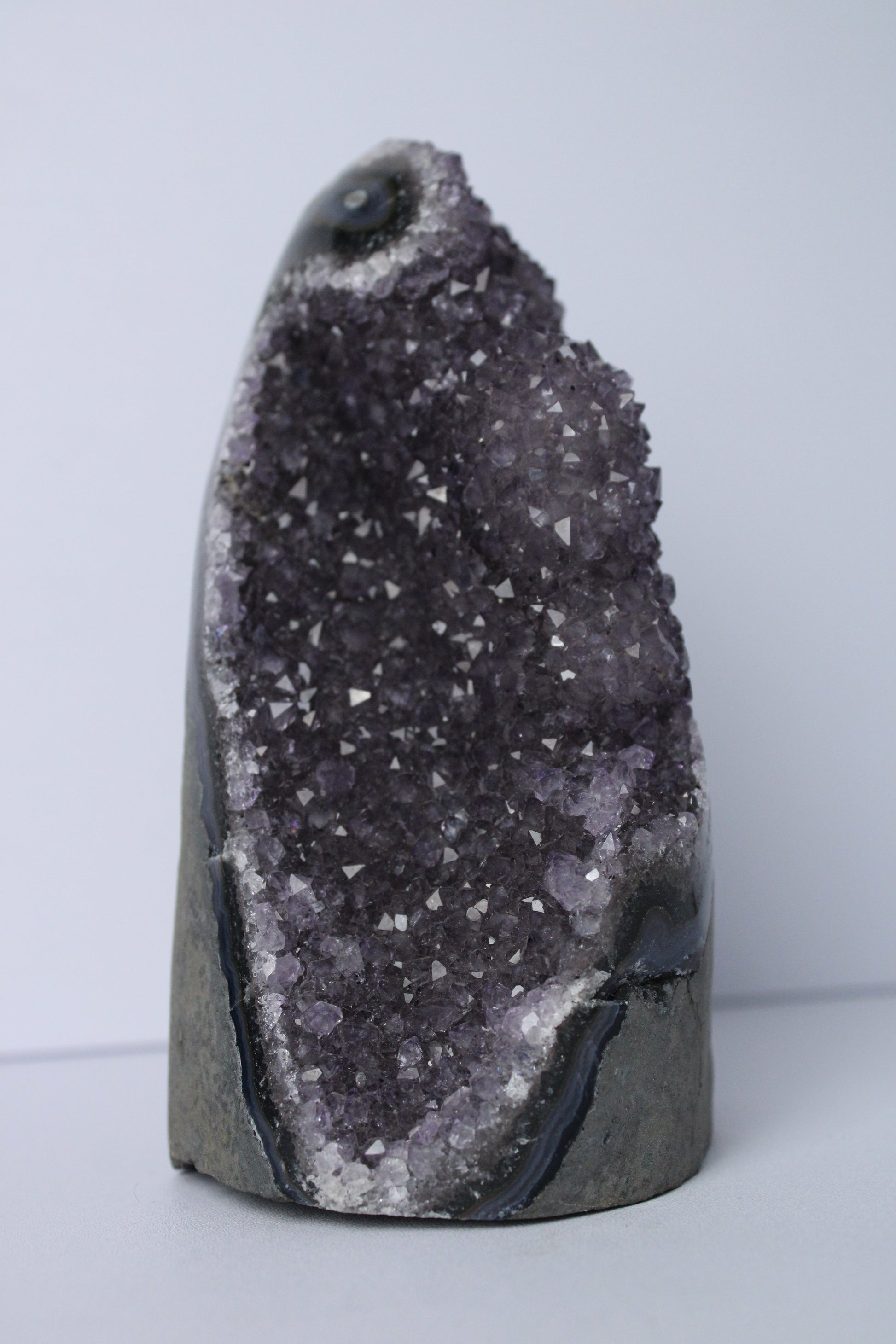 XL amethist stalactiet standvlak - Gemstone Dreams