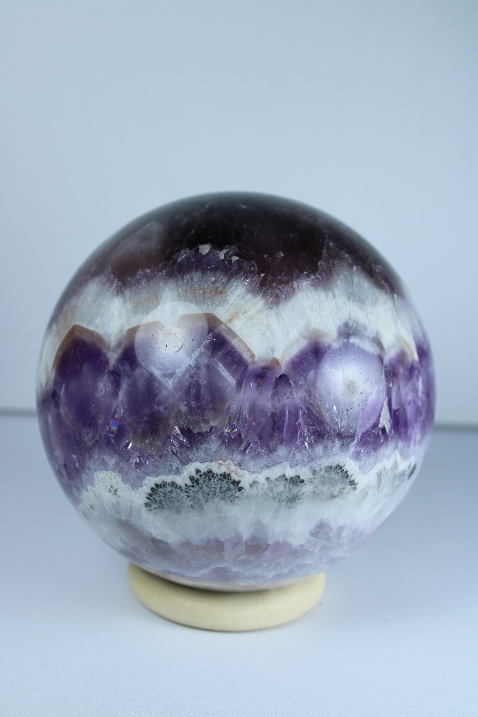XL Chevron amethist sphere