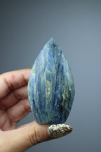 Kyaniet vlam