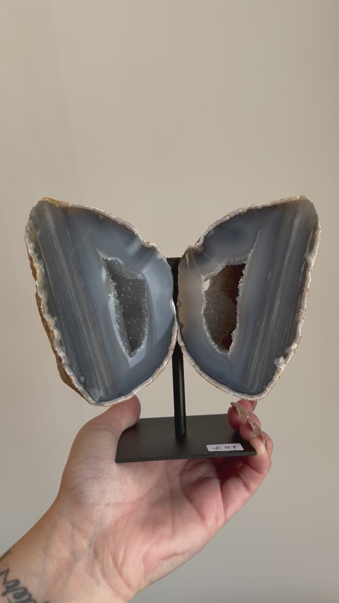 Achat-Schmetterling auf Ständer